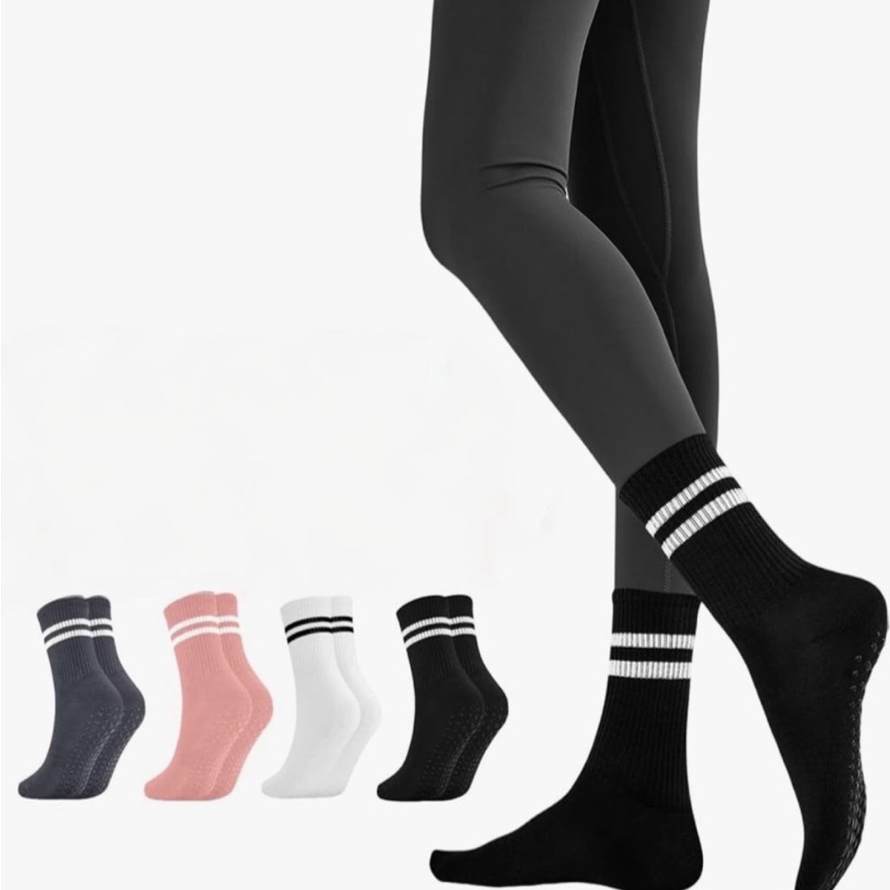 Women’s Pilates Socks with Grips 4-Pairs